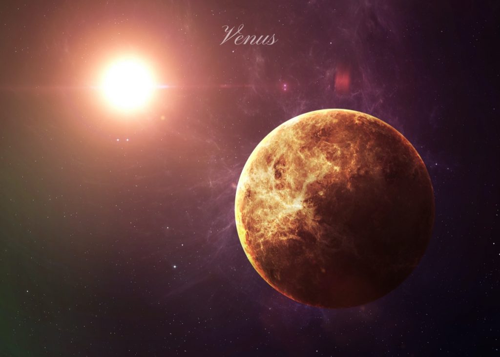 Planeta Venuše je nejblíže naší Zemi. Jak to?