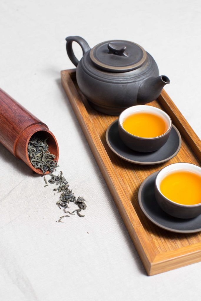 Chvála čaji! Průvodce čajovou kulturou, která u nás doslova kvete!