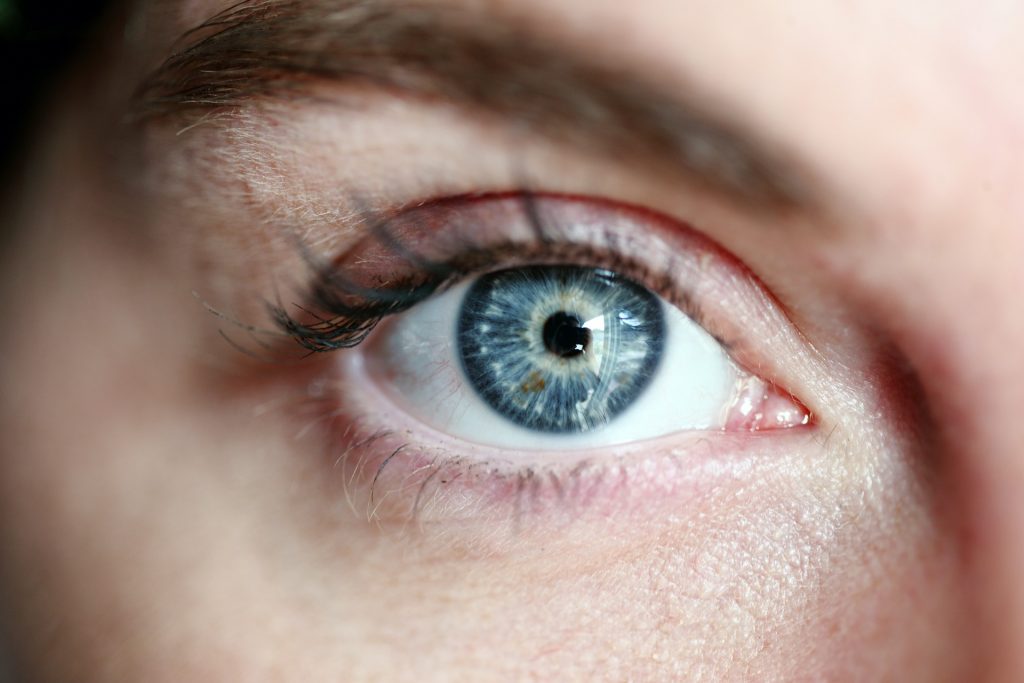 Dívejte se bez bolesti: cviky a rady, jak pomoci unaveným očím