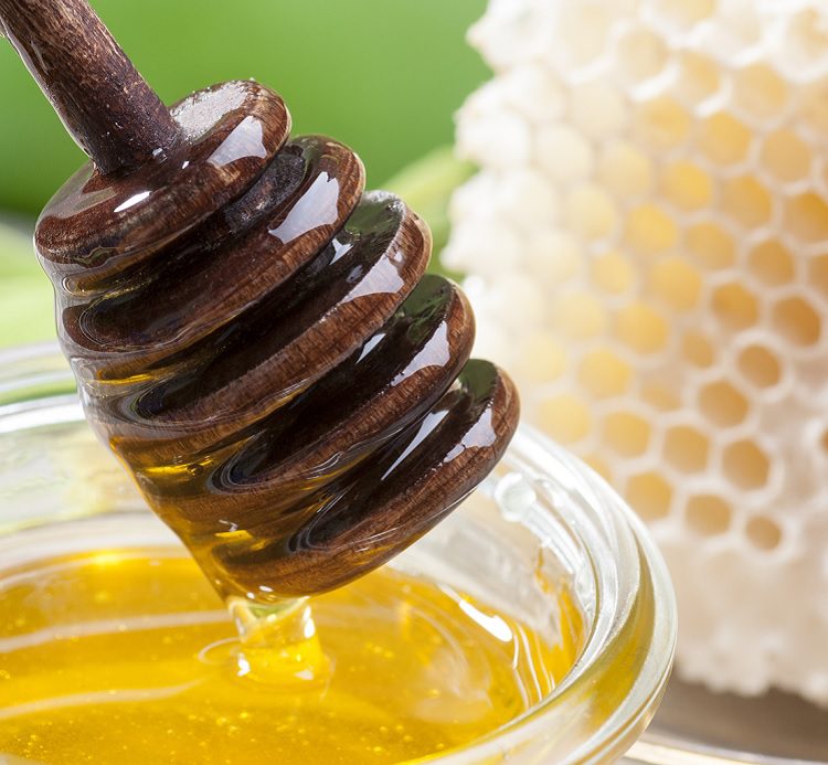 Med vás dokáže zbavit snad všech nemocí. Nejlépe účinkuje v kombinaci s dalšími přísadami